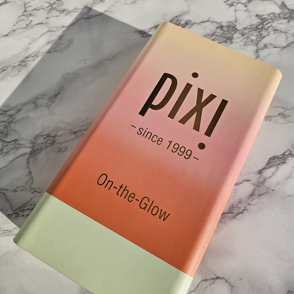 Pixi On-the-Glow Makeup Palette - Orange and Green